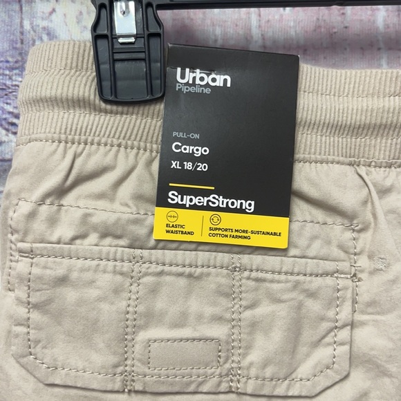 Brand new boys Urban Pipeline cargo shorts - Picture 9 of 14
